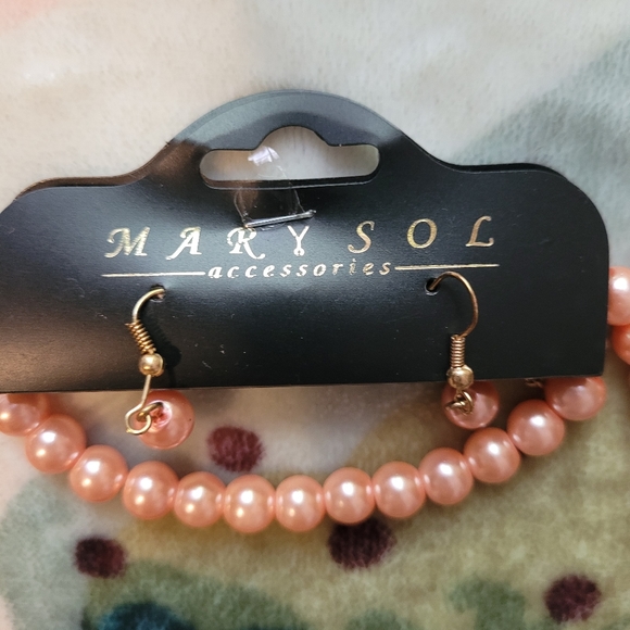 MARY SOL Necklace set - Picture 2 of 3